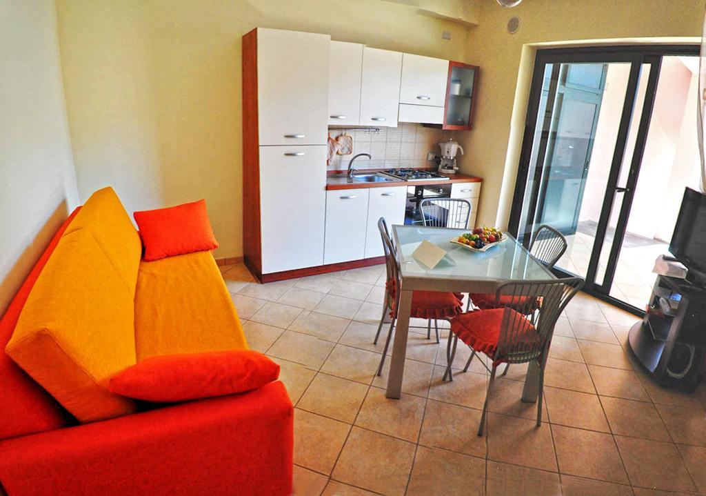 Appartamenti Vacanze Mareemare Capo dʼOrlando Zewnętrze zdjęcie